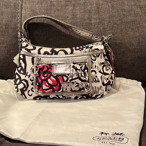 NWT Coach Poppy Graffiti Handbag/Shoulder bag